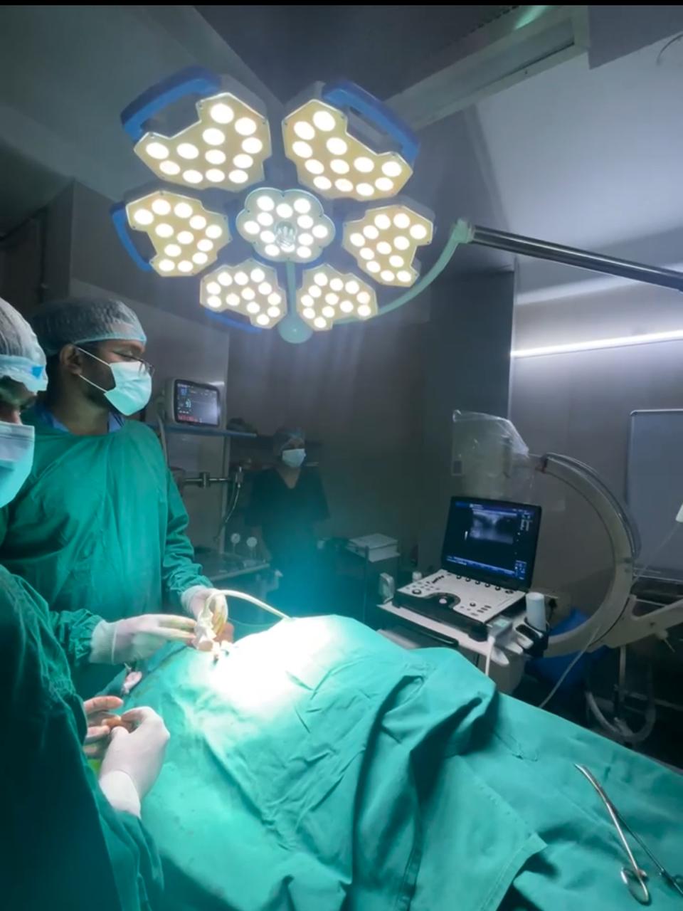 Tunnelled catheter insertion